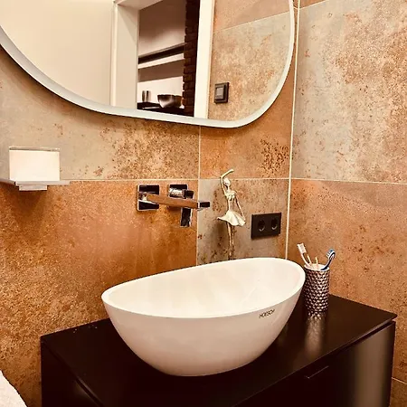 Holidayahrpartment * Бад-Нойенар-Арвайлер